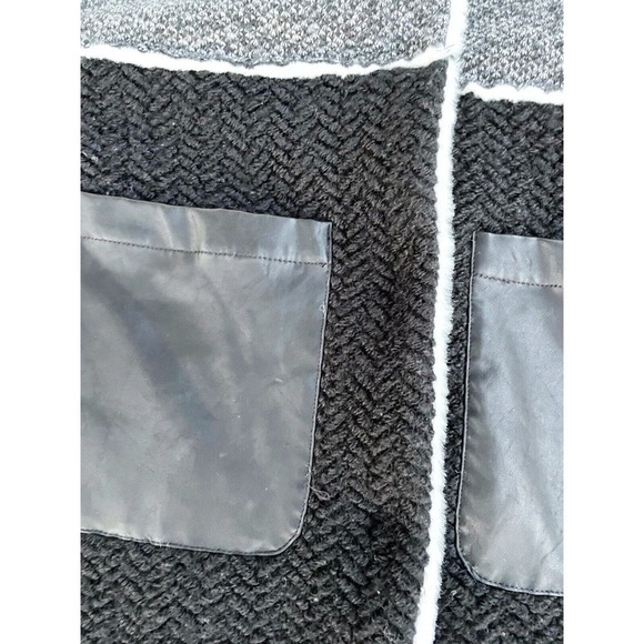 FATE Wool Blend Vest Black Gray White Faux Shearling Leather Vest Size Medium - Picture 4 of 7